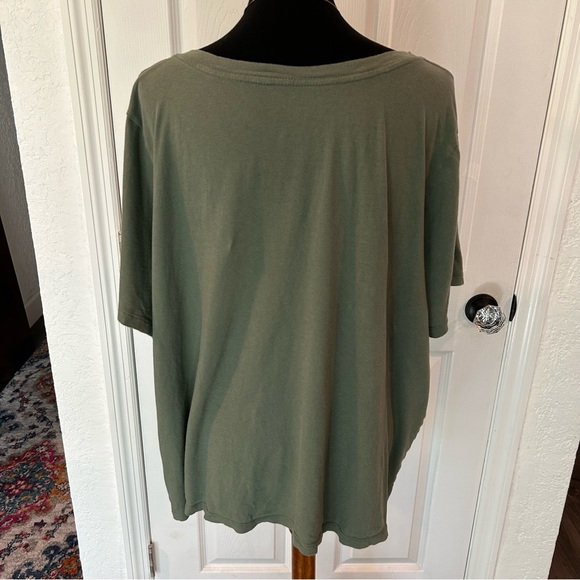 Ava & Viv 100% Cotten V-Neck T-Shirt | Olive Green | Size XXL - Picture 3 of 5